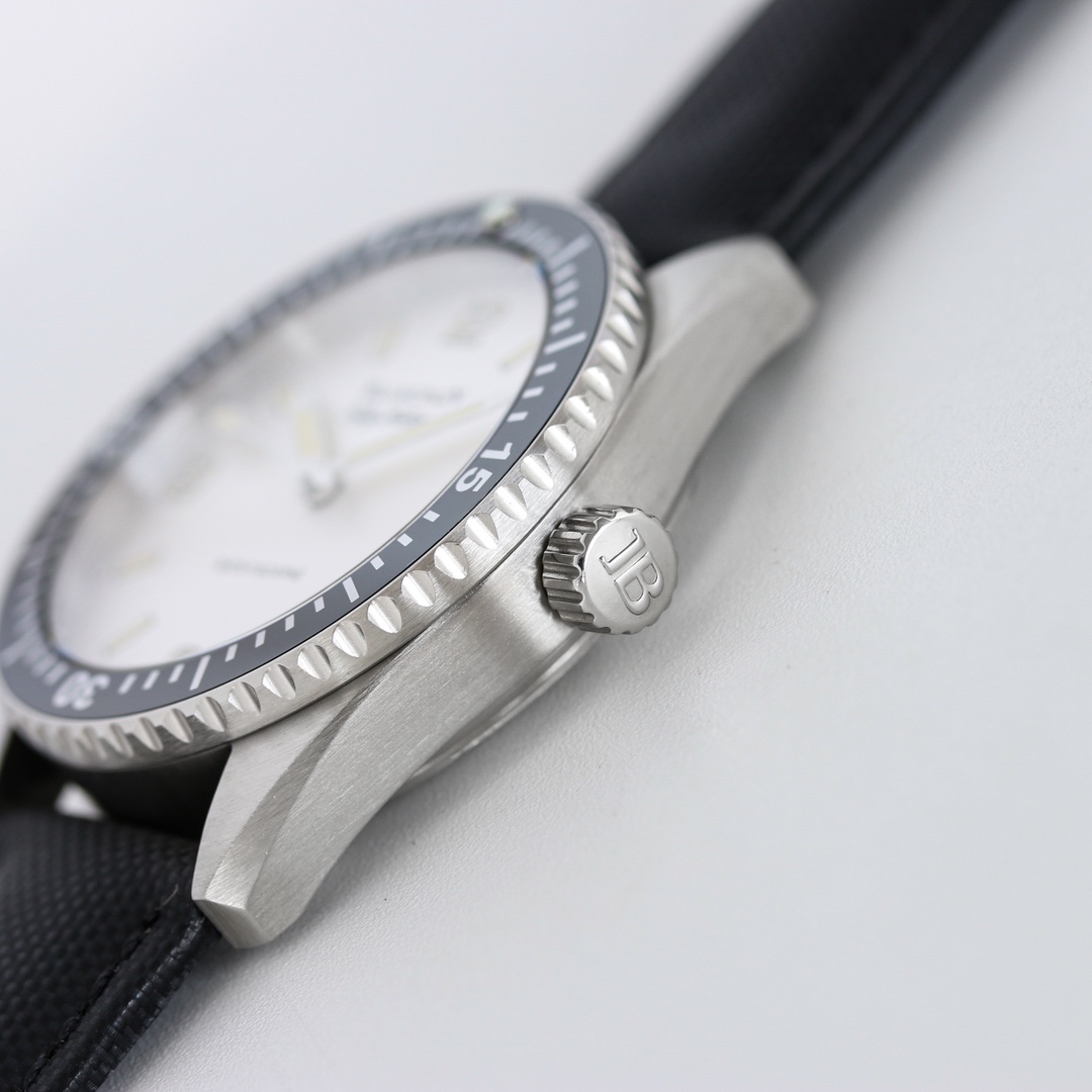 6-921.jpg Blancpain Fifty Fathoms 38 mm Cal.1153 1:1 Replik Uhr